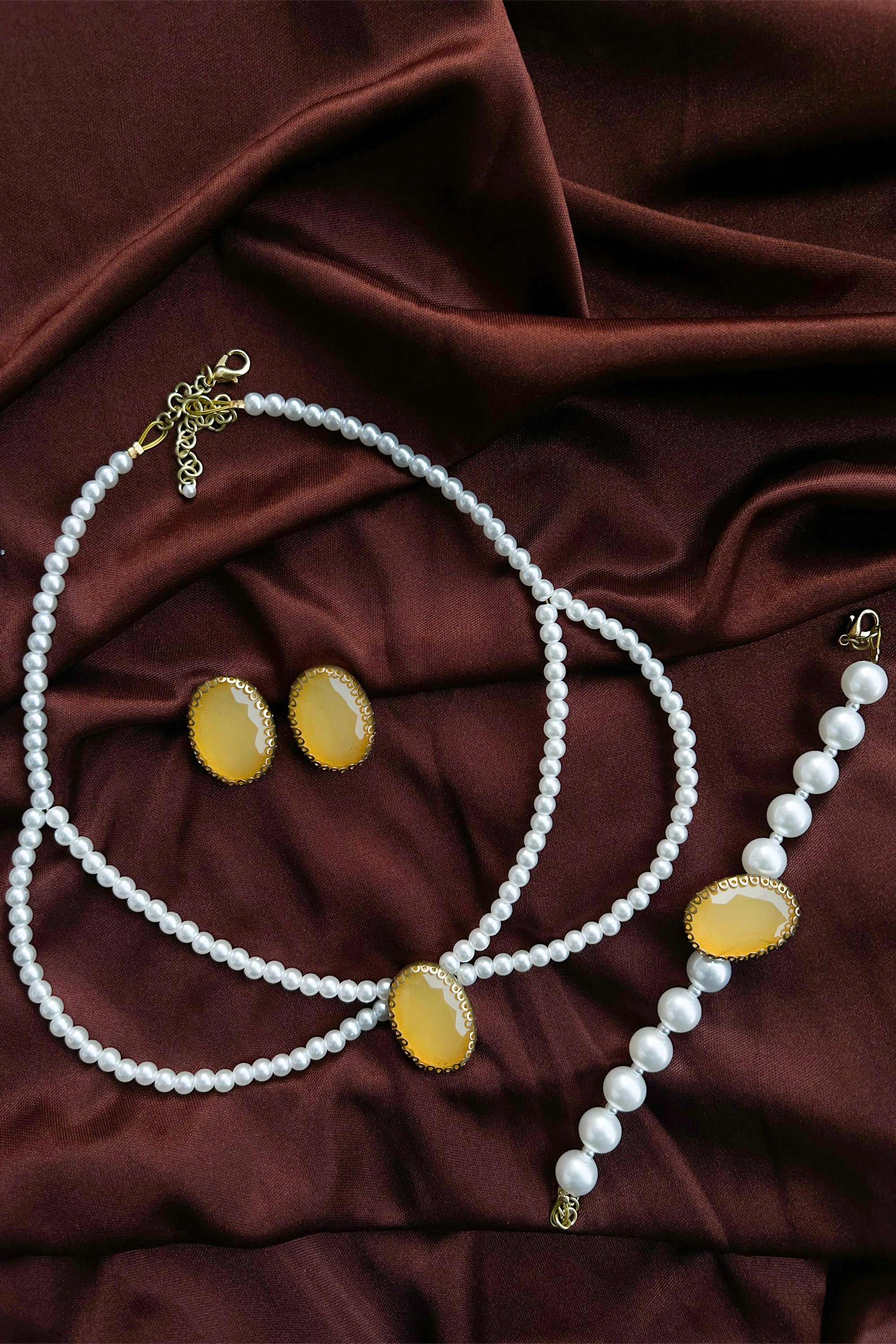 Yellow Gemstone Set with Bracelet