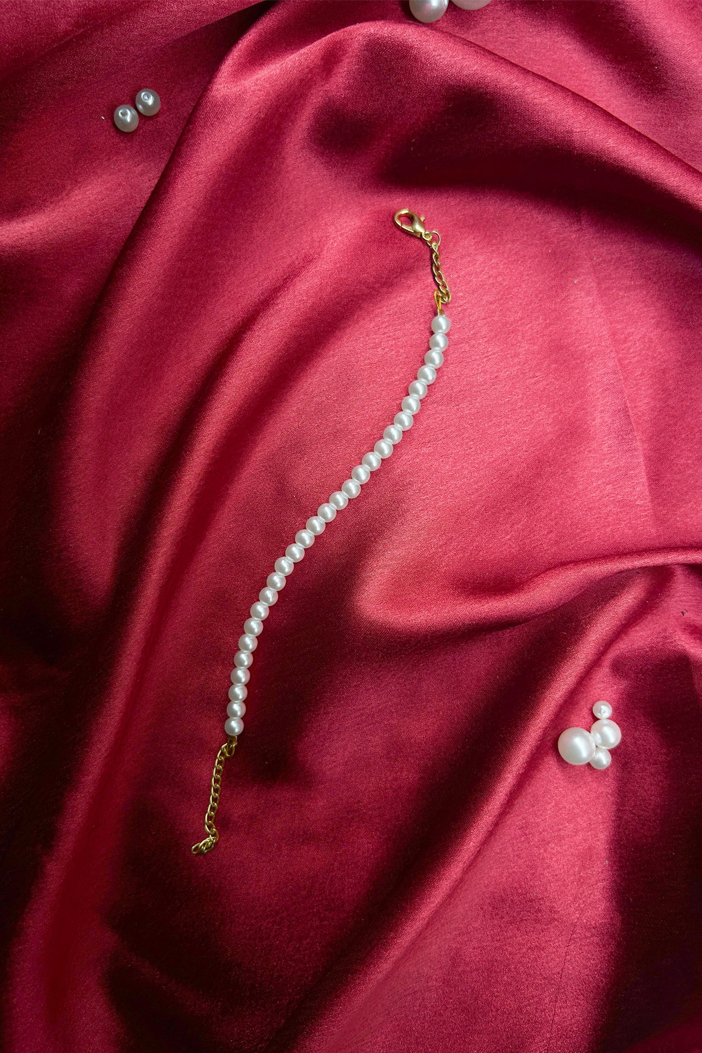 Classic Elegance Pearls Bracelet 4MM