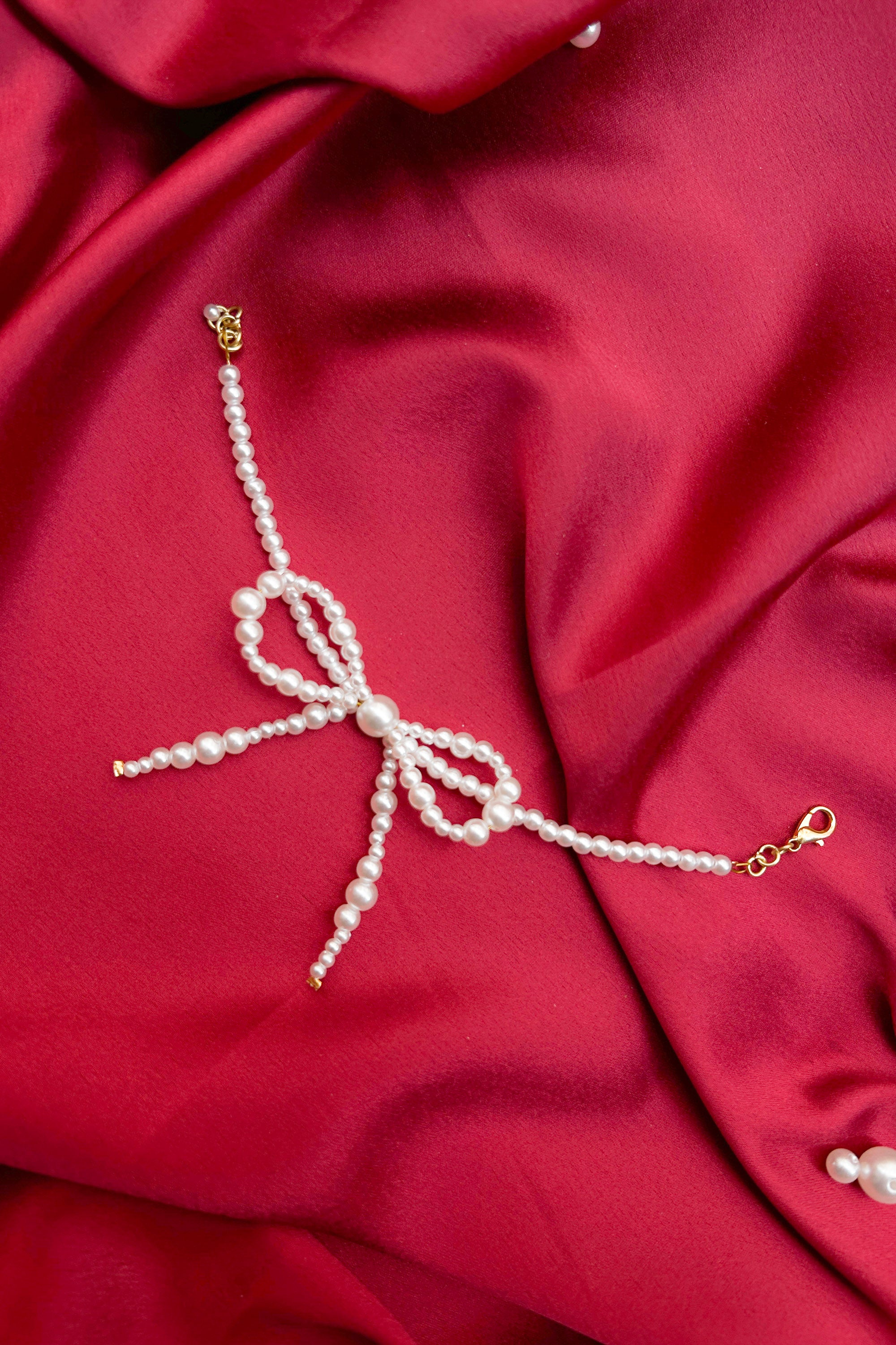 Pearl Kiss Bow Bracelet