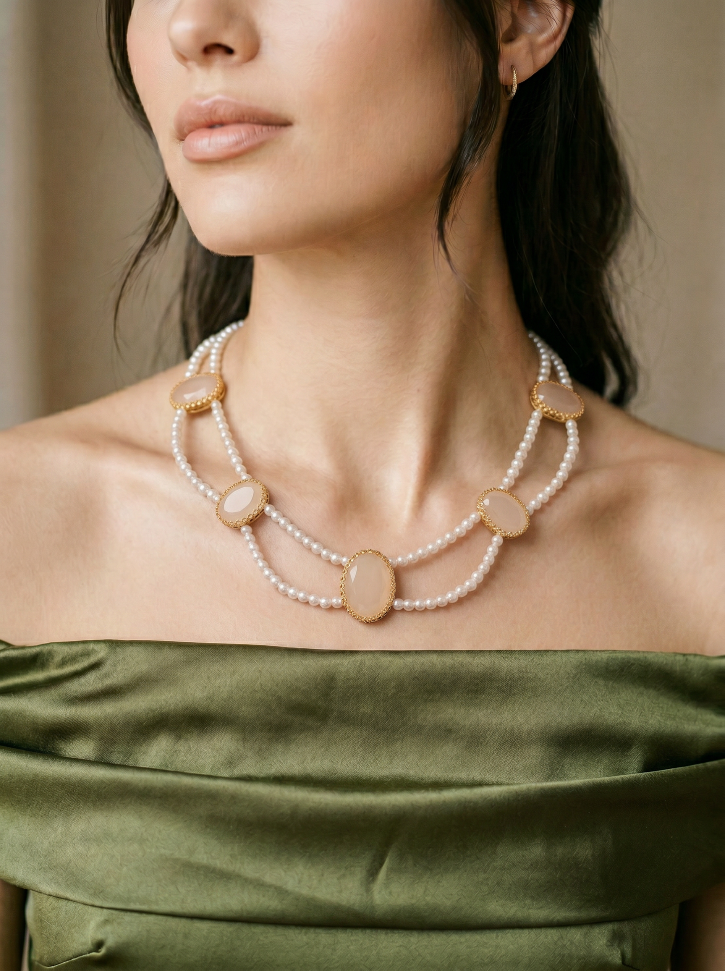 Luna Glow Pearl Necklace