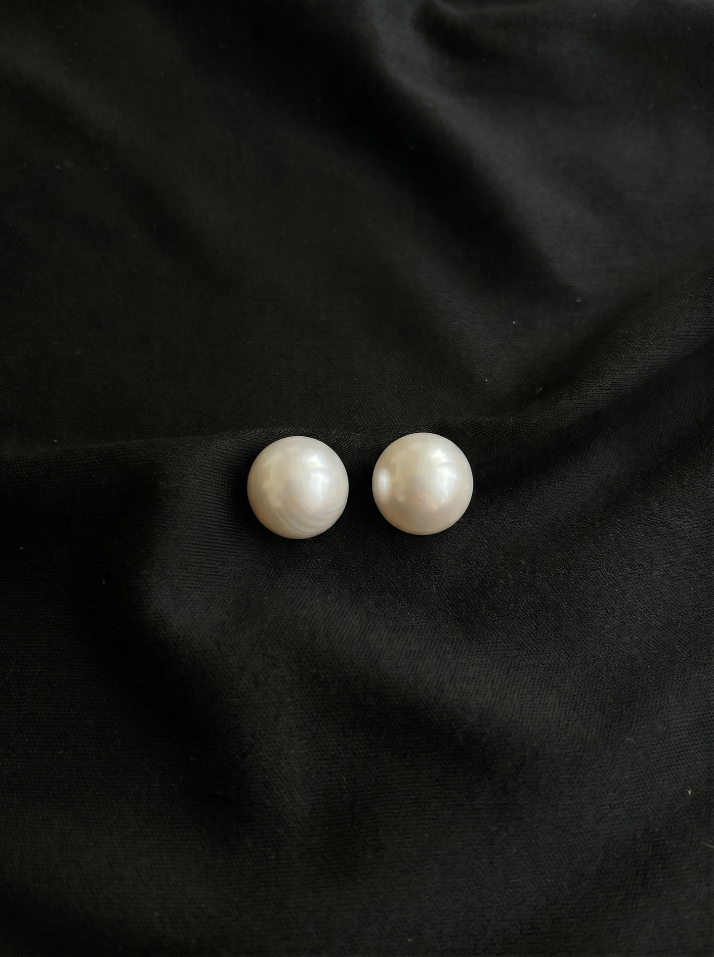 Classic Pearl Studs 8MM