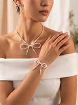Pretty in Pearl Bow Set with Bracelet